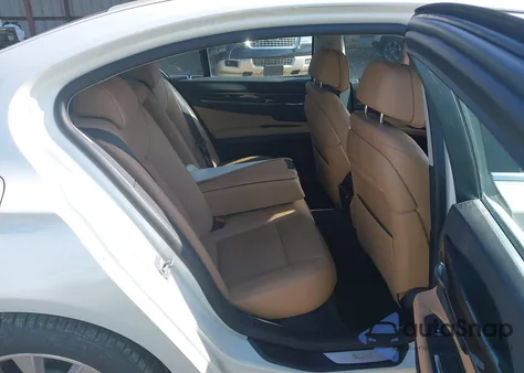 2014 BMW 740I z USA, uszkodzony, nr VIN WBAYA6C57ED143941